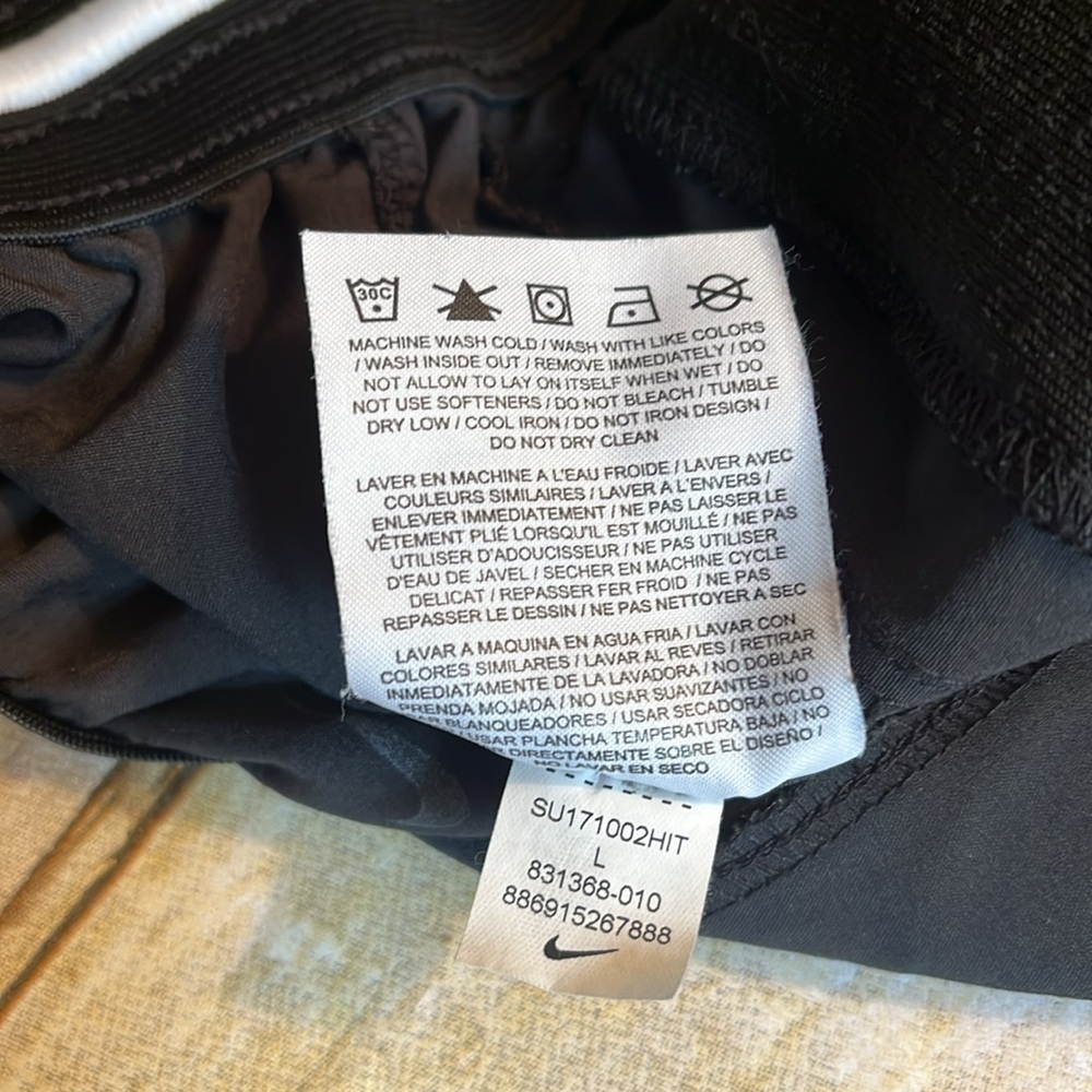 Nike Men's shorts Large - Picture 8 of 10